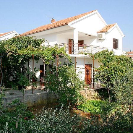 Apartments Mirja - 100M From The Beach & Parking Trogir Eksteriør bilde