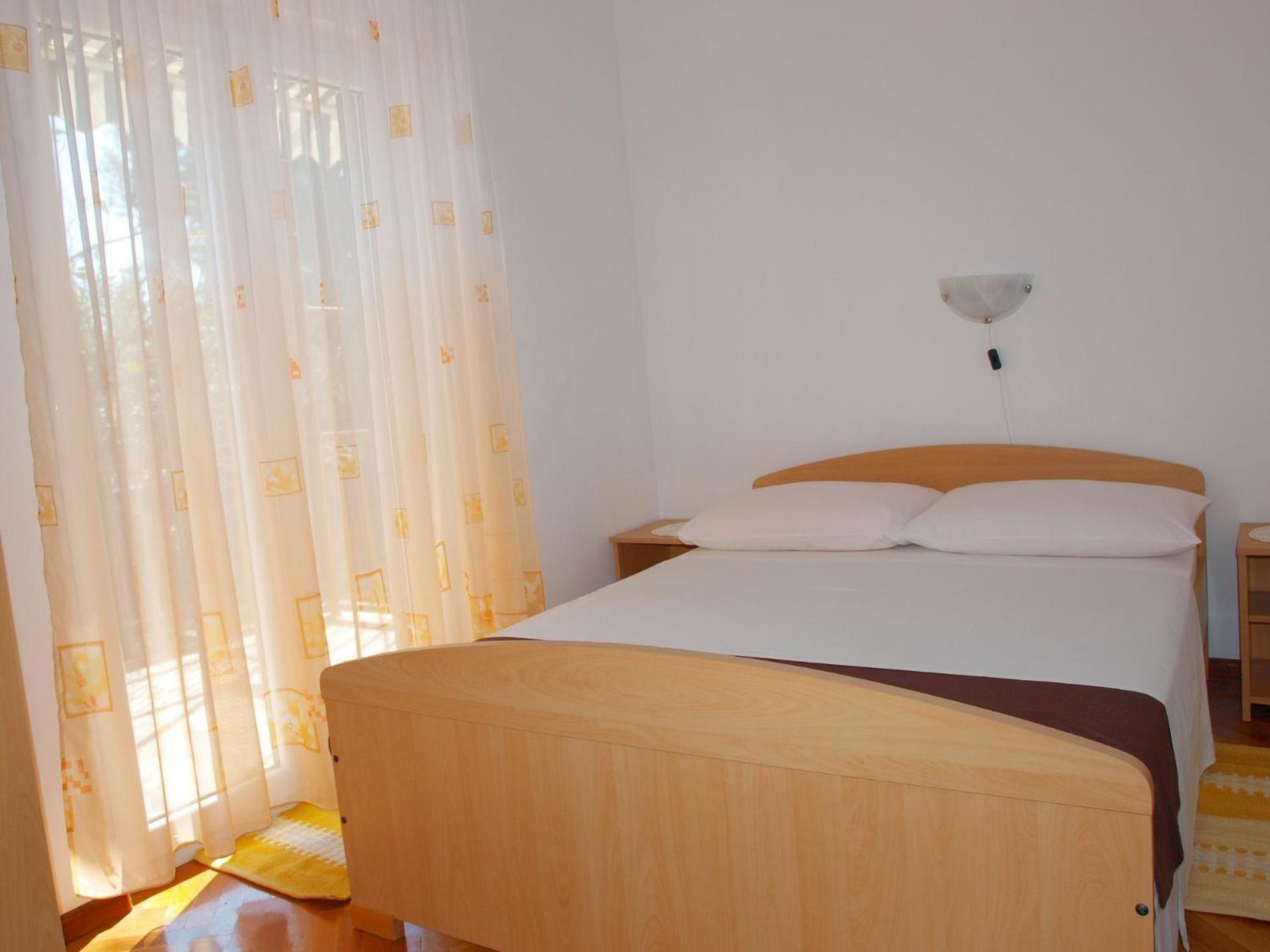 Apartments Mirja - 100M From The Beach & Parking Trogir Eksteriør bilde