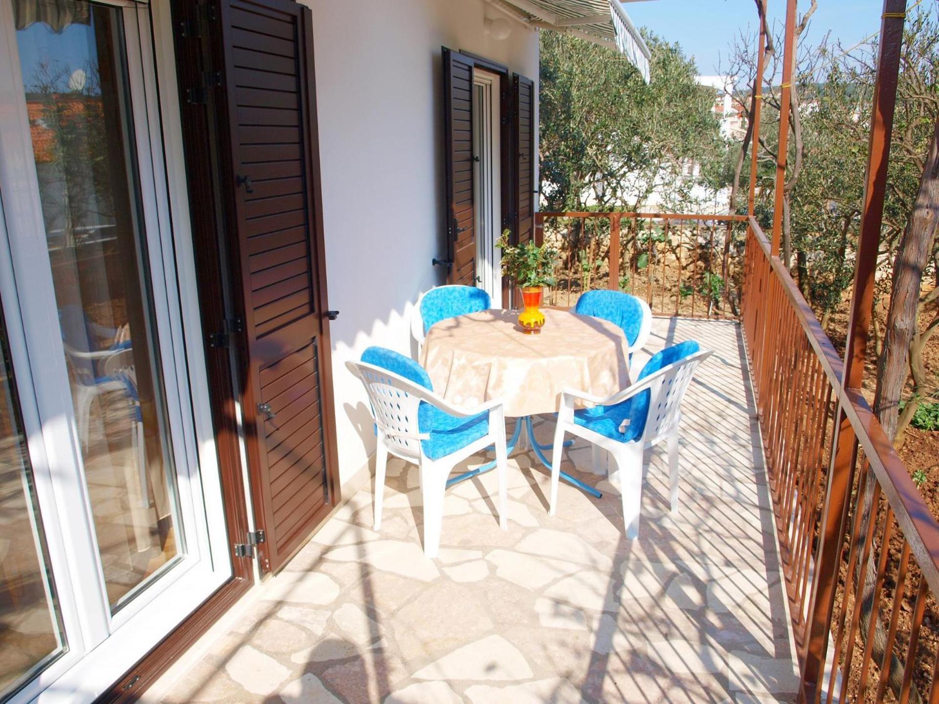 Apartments Mirja - 100M From The Beach & Parking Trogir Eksteriør bilde